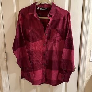 WOMEN’S SIZE MEDIUM UNDER ARMOUR TRADESMAN FLANNEL